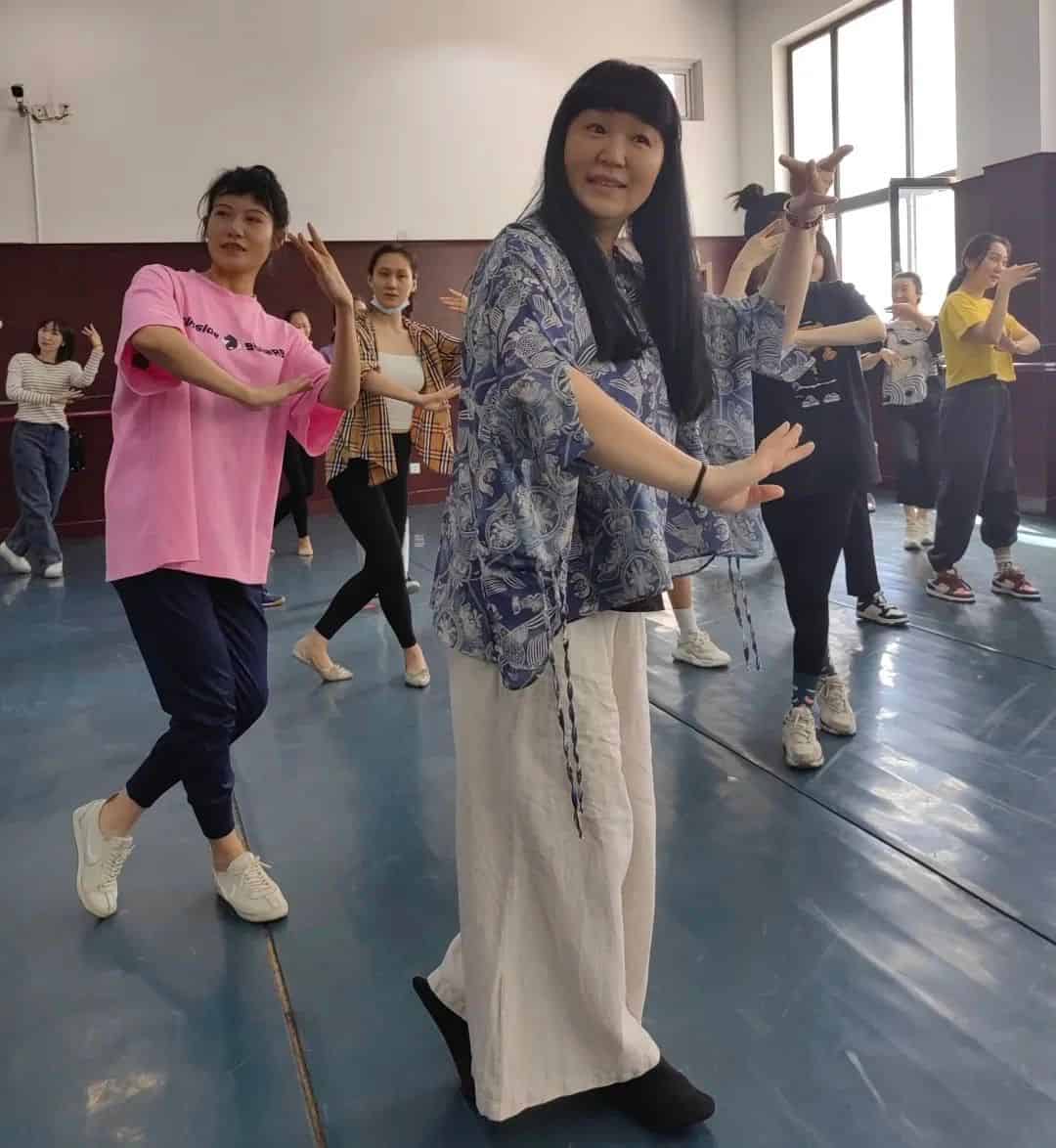 青島市歌舞劇院