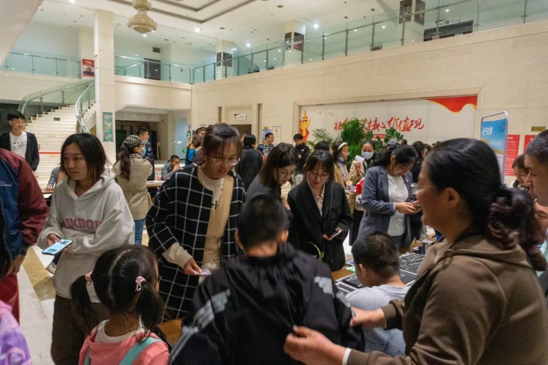 青島市歌舞劇院 圖片
